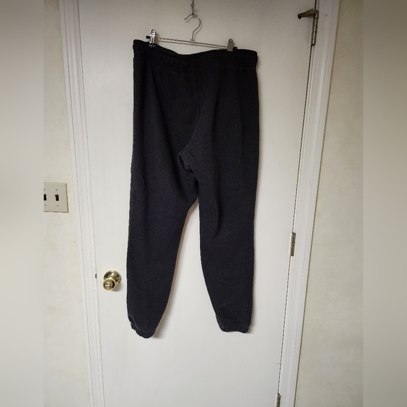 Adidas XL Sweatpants. - Picture 2 of 3